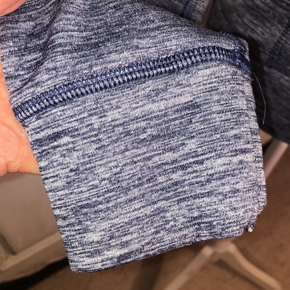 Under Armour Long Sleeve Navy and Turquoise Hoodie Size S/M - Picture 5 of 7